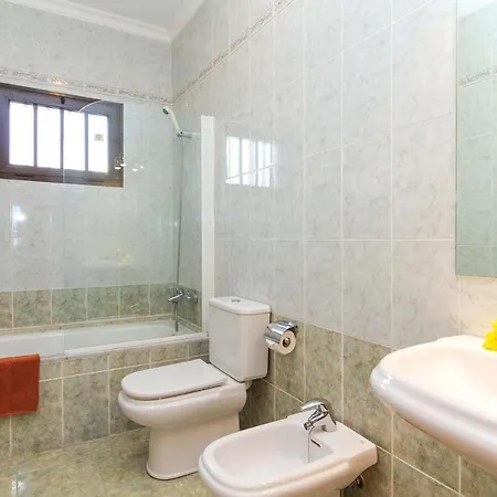 Puerto Del Carmen Sleeps 6 Wifi